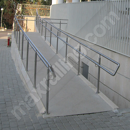 колонка за рампа